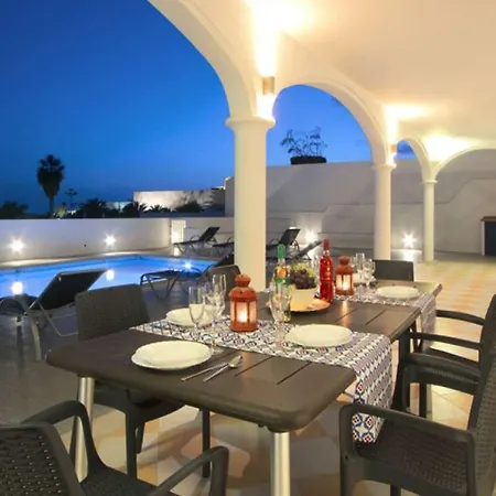 Sleeps 10 Pool Wifi